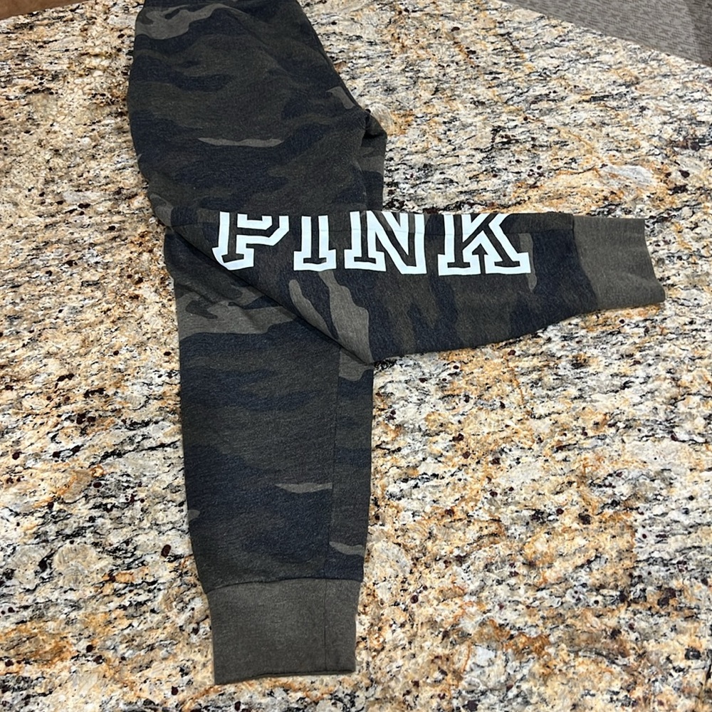 Pink Victoria secret camo joggers - Picture 8 of 13